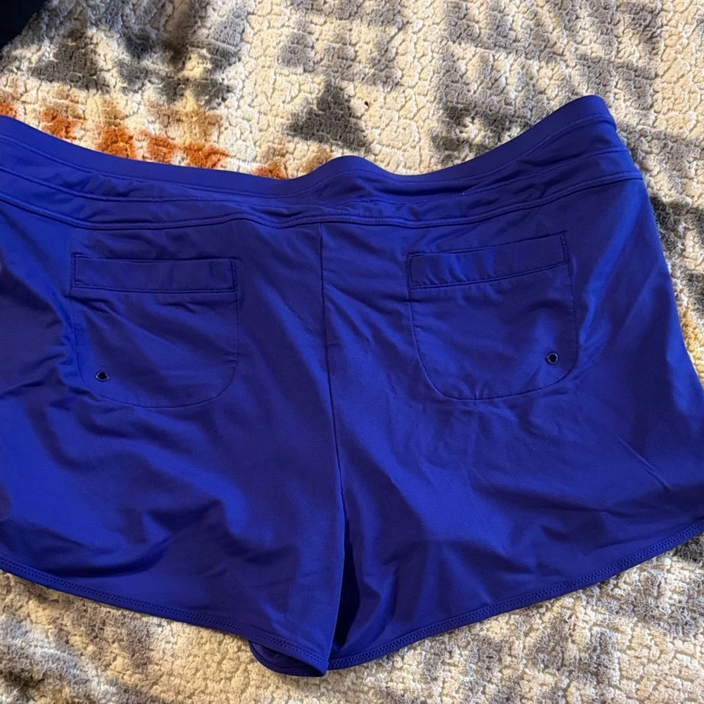Athleta boy short swim bottoms - Picture 2 of 3